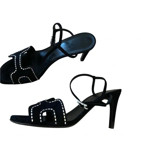 Elegant Black Strappy Heels - Picture 8 of 16